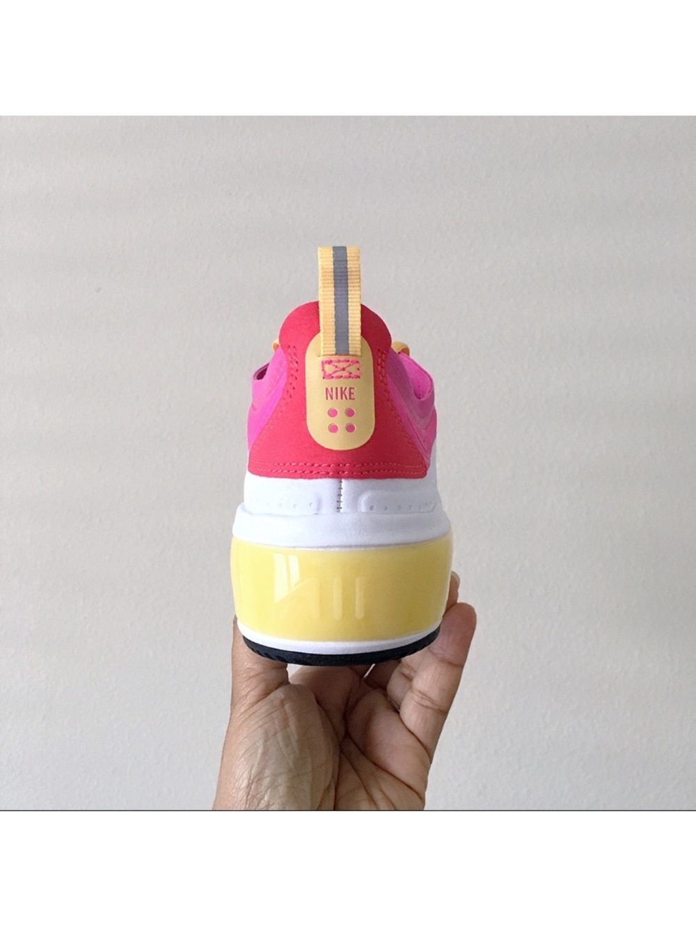 Nike Air Max Dia Special Edition Women’s Sneakers - Picture 6 of 7